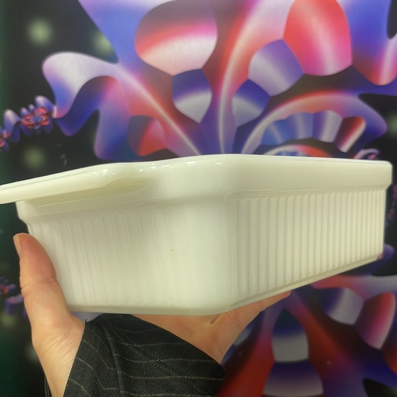 Fire-King Anchor Hocking vintage casserole oven proof dish - Picture 2 of 8